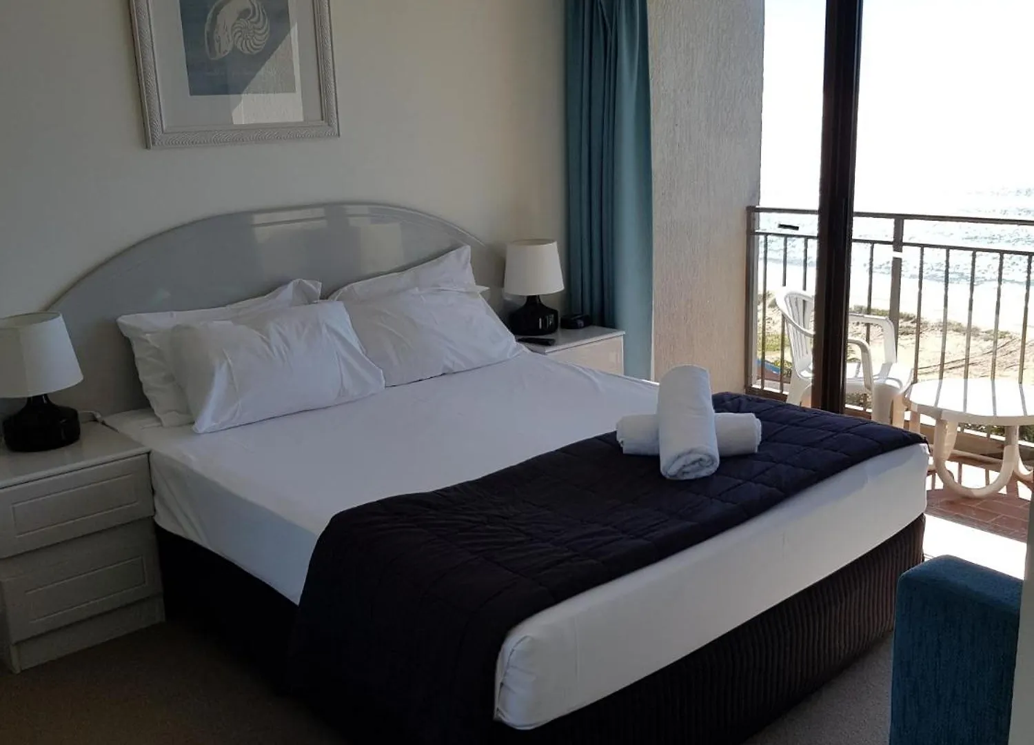 **** Aparthotel Royal Palm Resort On The Beach Palm Beach Australia