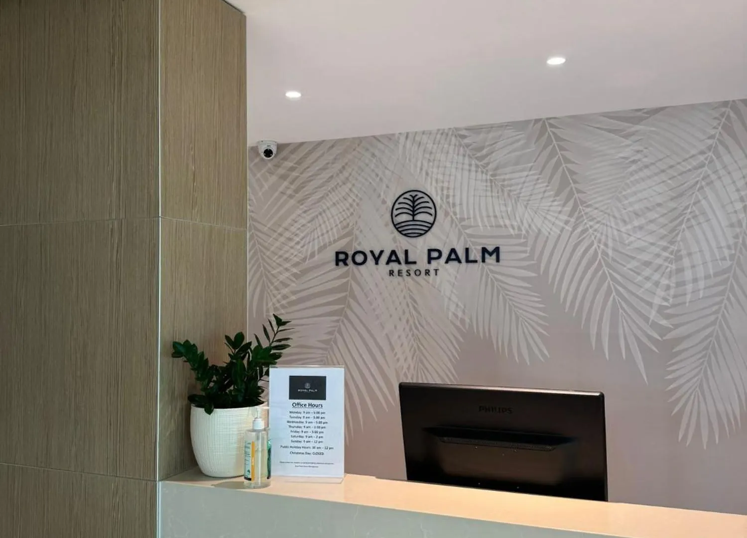 **** Aparthotel Royal Palm Resort On The Beach Palm Beach Australia