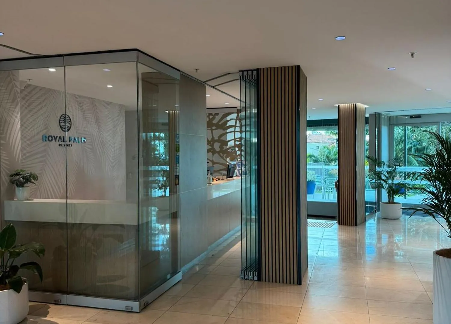 **** Aparthotel Royal Palm Resort On The Beach Palm Beach Austrálie